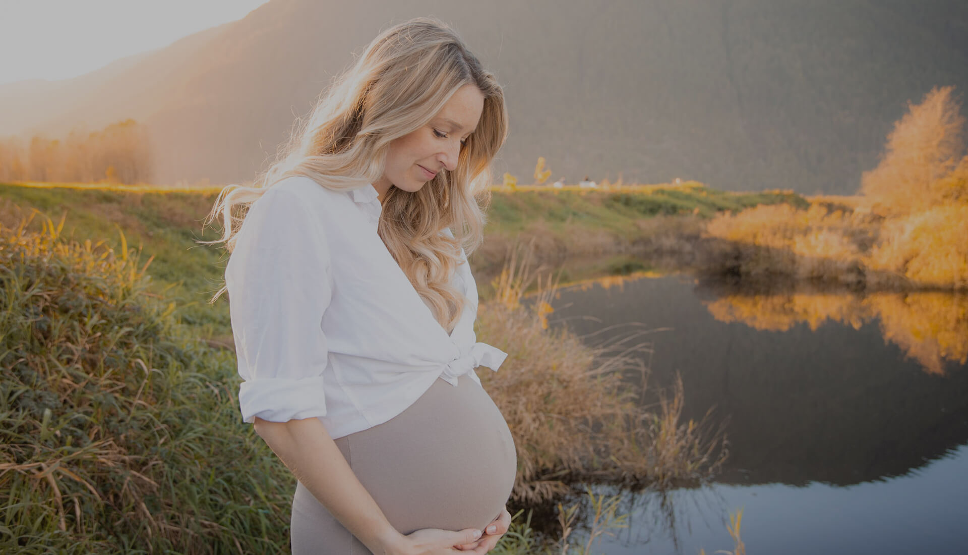 maternity-photography-pitt-lake-portrait Maternity Photography